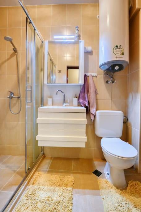 Comfort In Center Varna Exterior foto